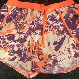 *3/$15 Under Armour Women's Orange Running Shorts Size M Athletic Training